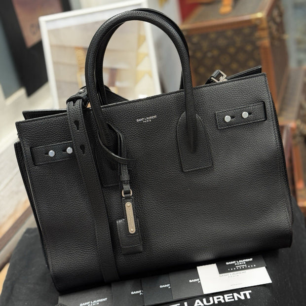 Saint Laurent Sac de Jour Medium Schwarz Leder Umhängetasche
