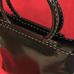 Große Salvatore Ferragamo Damen Handtasche schwarz