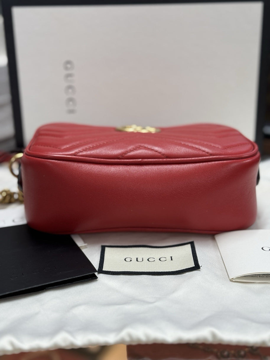 Gucci GG Marmont Mini-Kameratasche Schultertasche Leder Rot/Gold 448065