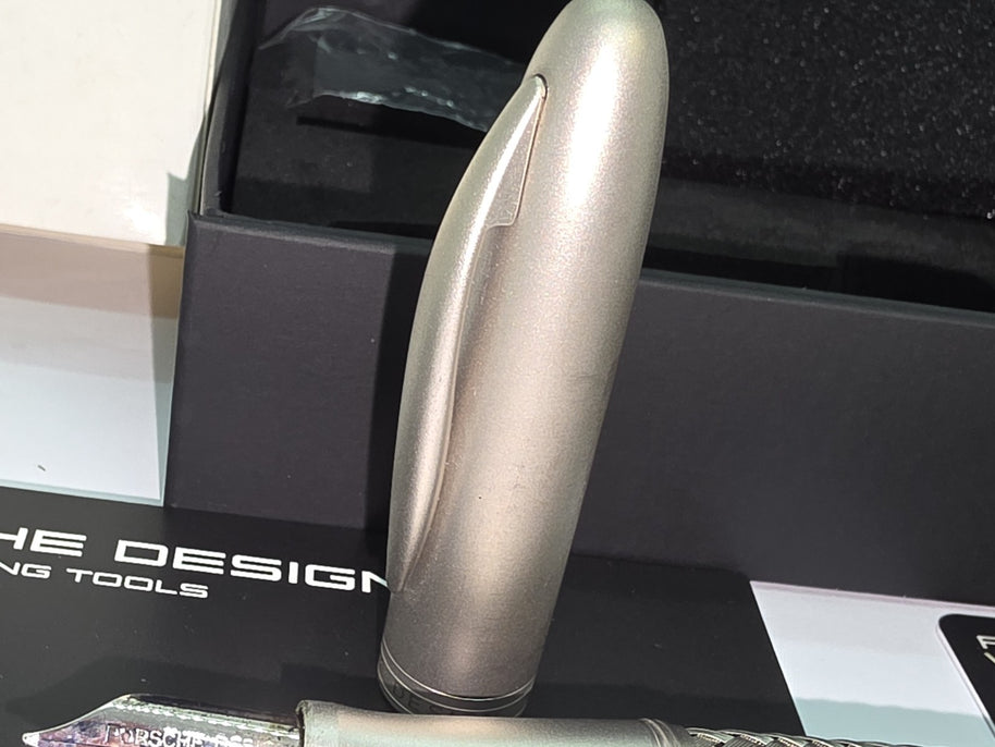 Porsche Design Writing Tools P3100 Fountain Pen M Nib Füllfederhalter
