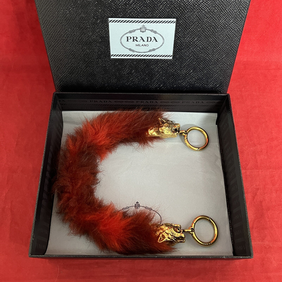 Prada Taschen Accessoire Griff/Riemen Anhänger Synthetik-Pelz, Tierköpfe in Gold