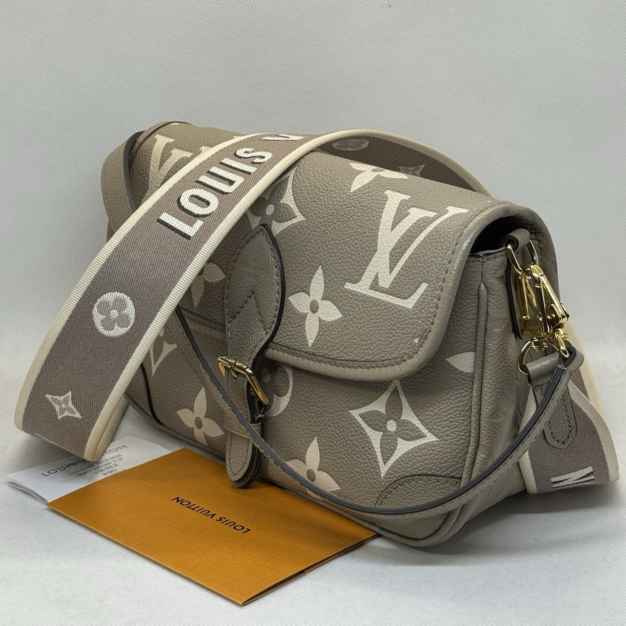 Louis Vuitton Diane 2024 Monogram Empreinte Tourterelle / Beige M46583