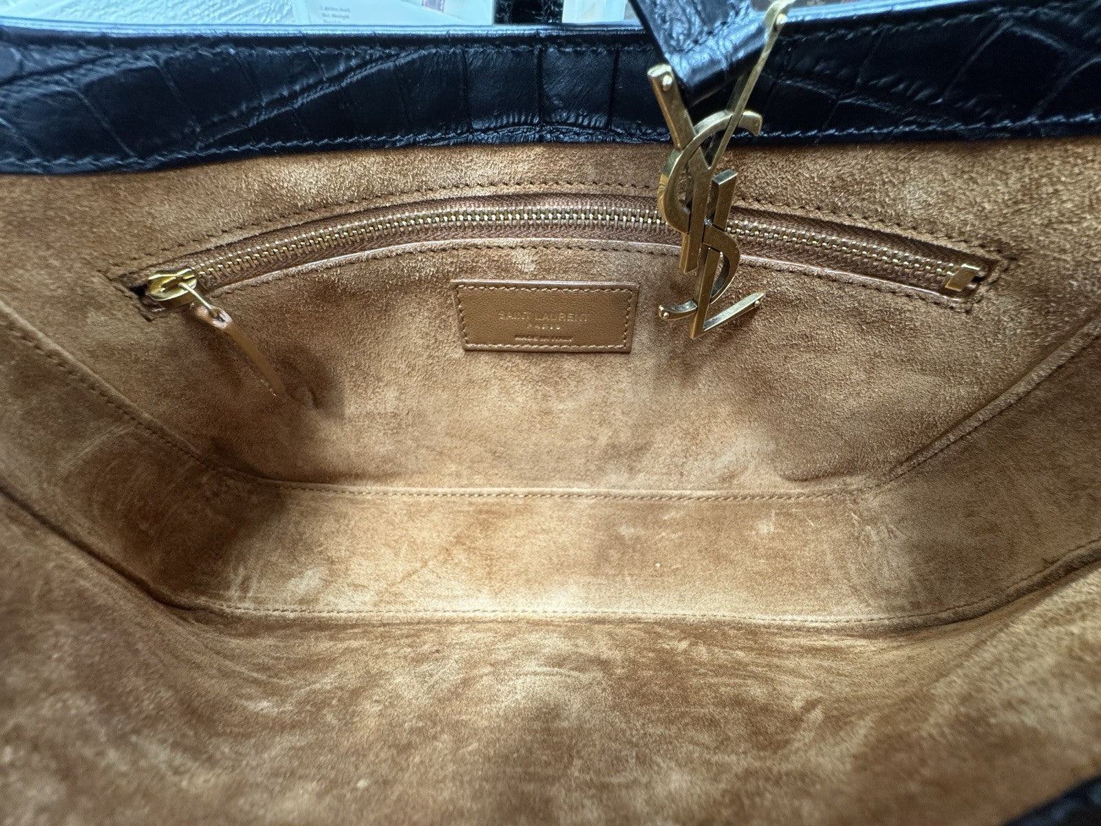 Saint Laurent Schultertasche Le 5 à 7 Hobo Bag Medium Schwarz Gold Leder