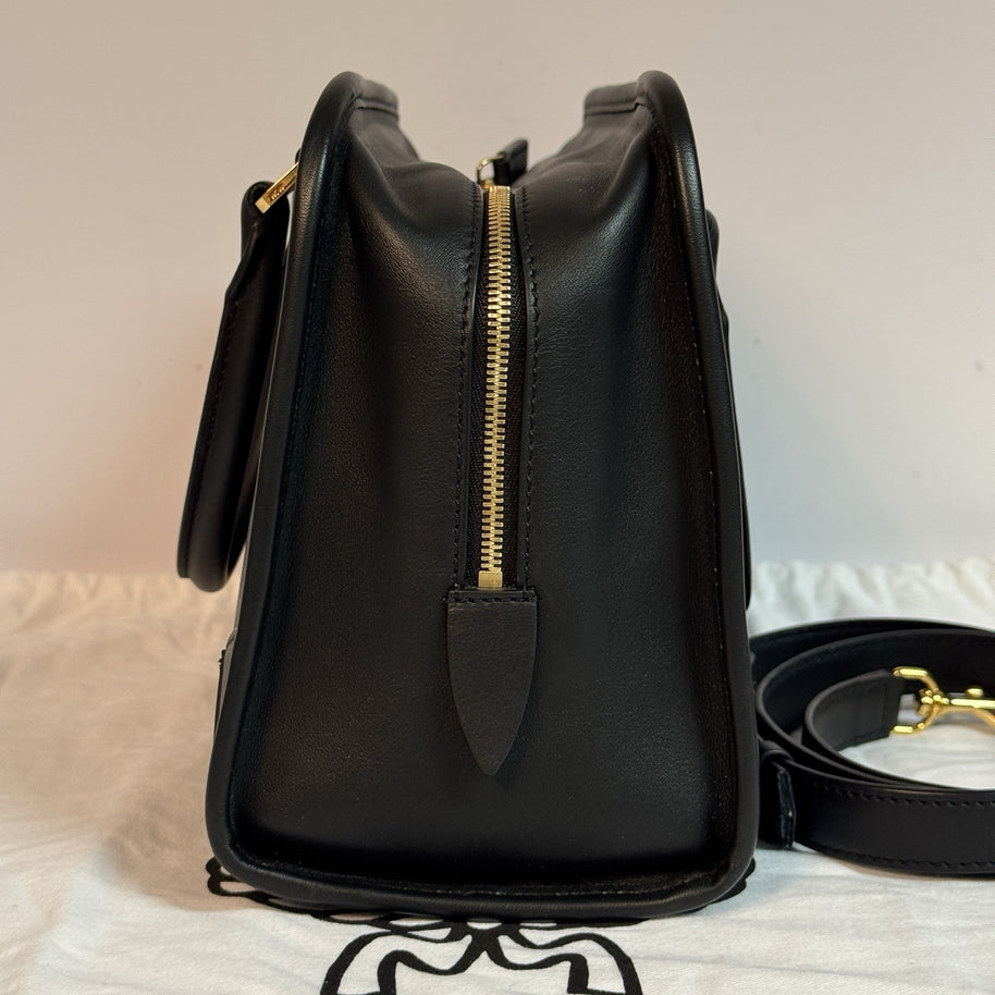 MCM Aren Boston Medium Black Umhängetasche Schwarz & Gold mit Rechnung 2023