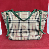 Große Burberry Shopper Damen Schultertasche Leder Beige & Grün Nova Check