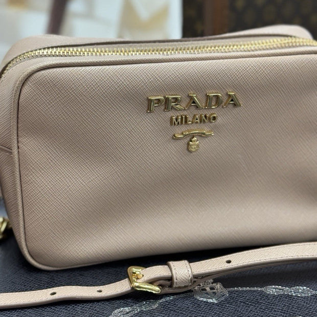 Prada Bandoliera Chain Bag Saffiano Leder Cipria Rosa Puder Umhängetasche 1BH149
