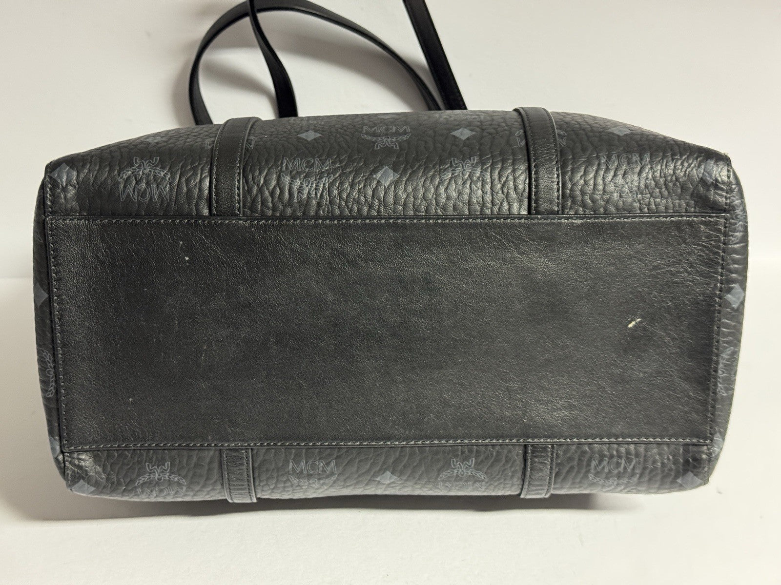 MCM Toni Medium Shopper mit Reissverschluss in Visetos Schwarz mit Rechnung