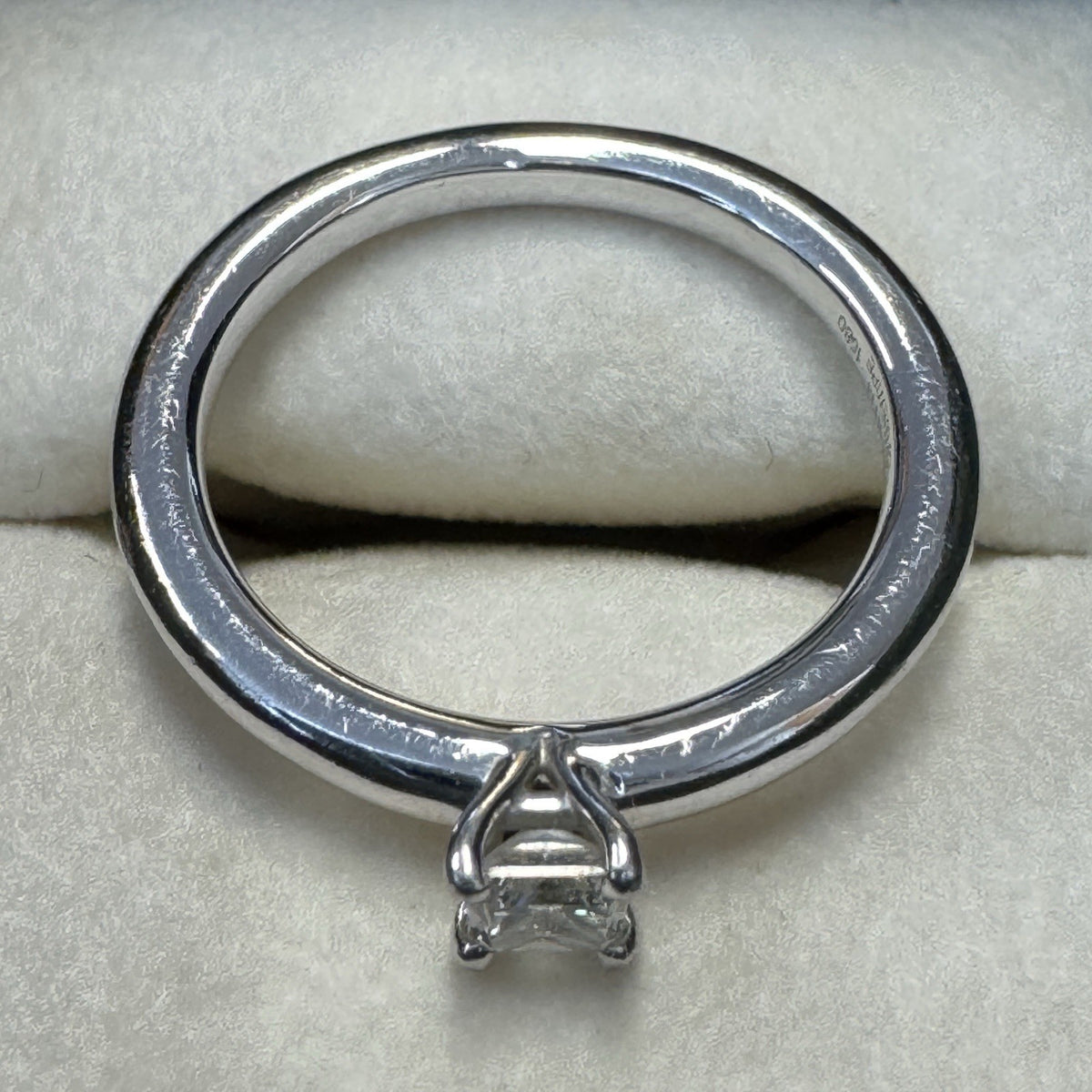 Wempe Verlobungsring One 18k Weißgold 1 Diamant Princess-Schliff 0,30 CT Gr. 54