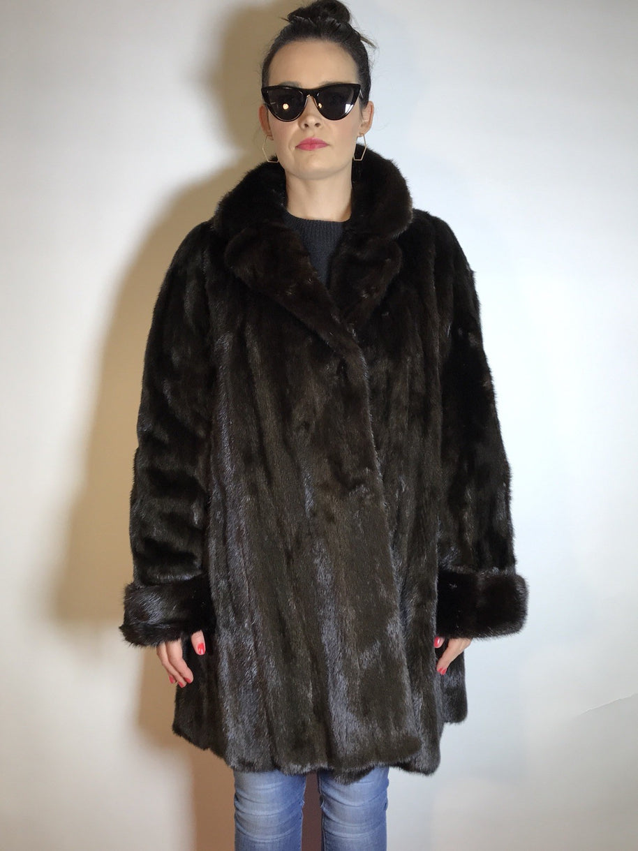 Wunderschöner 3/4 Nerzmantel Original SAGA MINK Nerz dunkelbraun Gr. 40/42 Damen