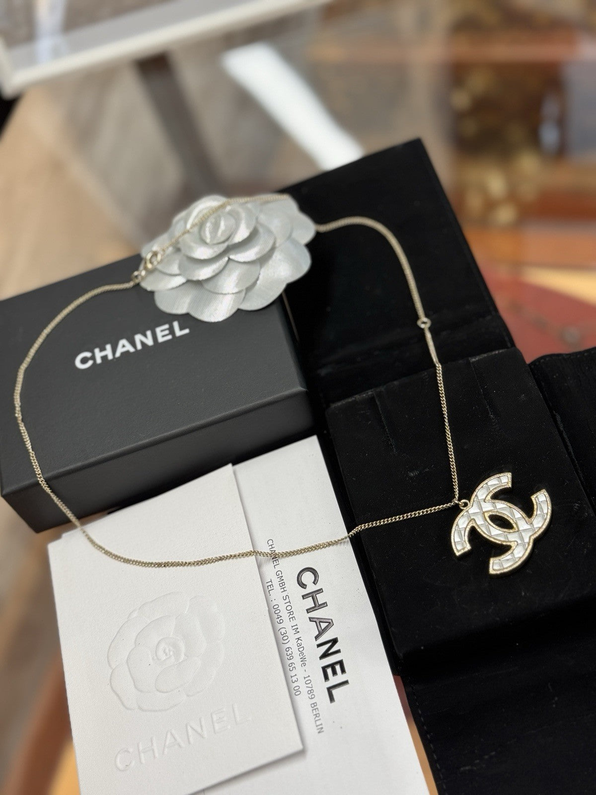 Chanel A86160 CC Halskette Collier Anhänger Bicolor