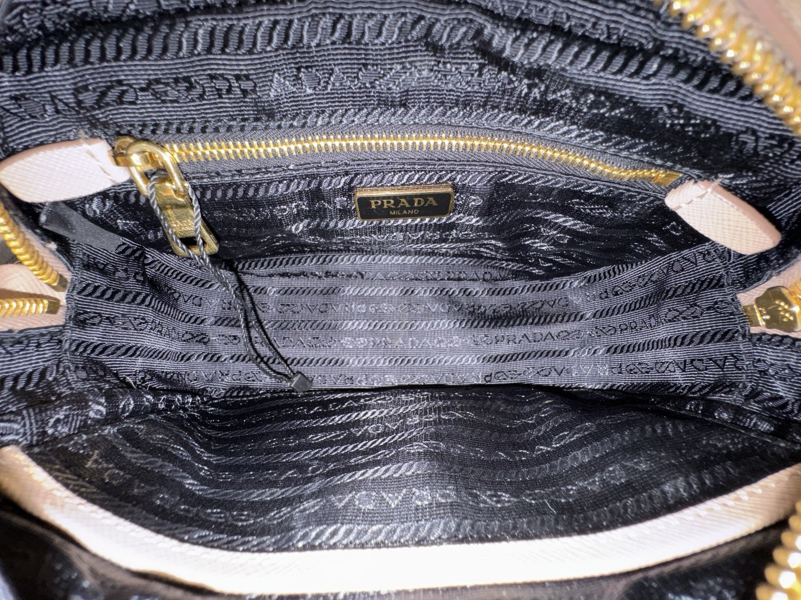 Prada Bandoliera Chain Bag Saffiano Leder Cipria Rosa Puder Umhängetasche 1BH149