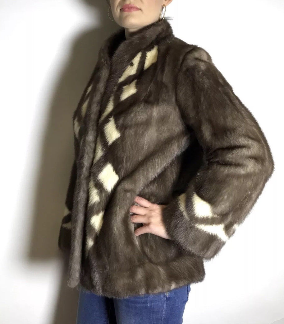 Ausgefallene Saphir Nerzjacke silbergrau, Canada Majestic Mink Gr. 34-36 Damen