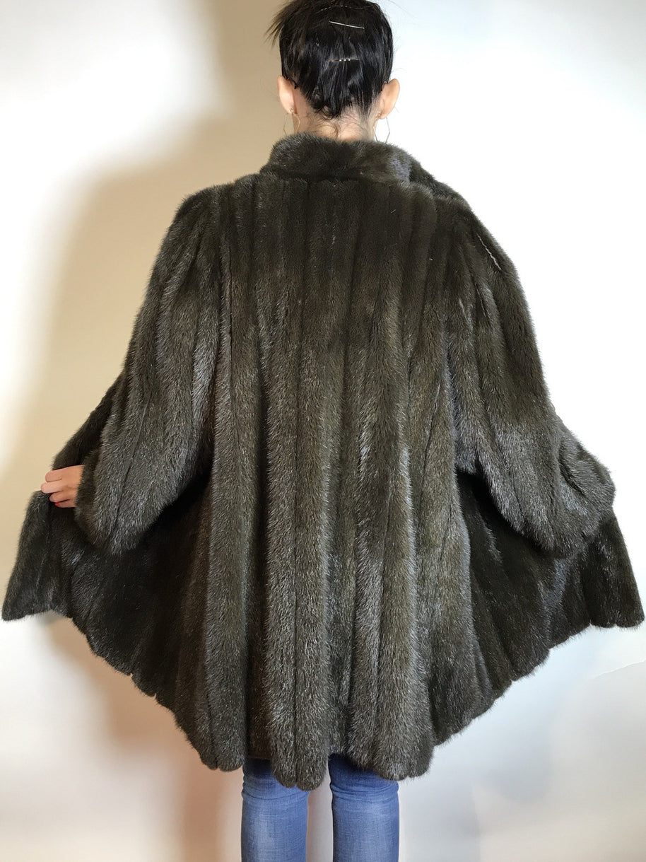 Ausgefallene Nerzjacke grau Sonderanfertigung vom Kürschner Gr. 38/40 Damen