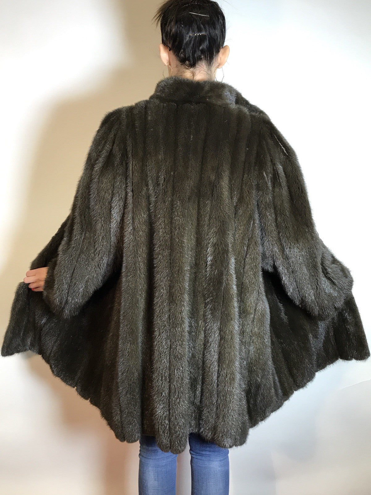 Ausgefallene Nerzjacke grau Sonderanfertigung vom Kürschner Gr. 38/40 Damen