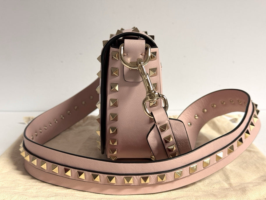Valentino Garavani Ruckstud Saddle Umhängetasche Rosa Glattleder