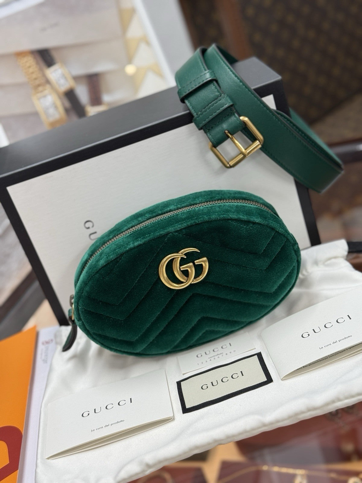 Gucci GG Marmont Gürteltasche Bumbag Samt Grün/Gold 476434