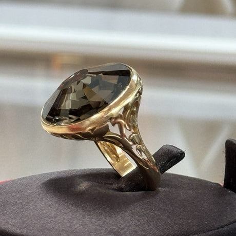 Pomellato Arabesque Ring Gr. 54 Rauchquarz 18 Karat 750er Gelbgold