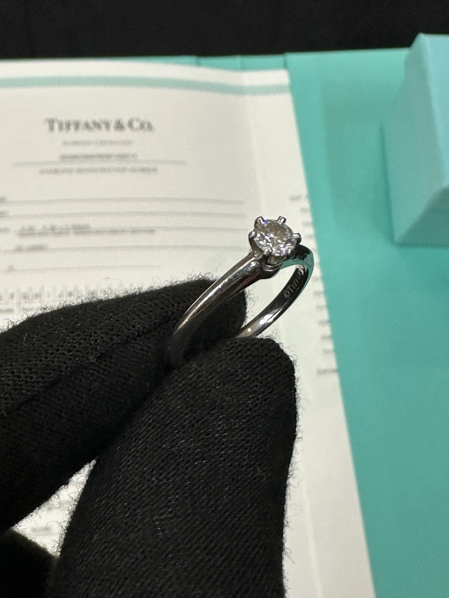 Tiffany & Co. Verlobungsring Platin 950-Gr.52 - Box & Zertifikat 0,30 CT - VVS1