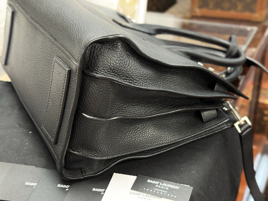 Saint Laurent Sac de Jour Medium Schwarz Leder Umhängetasche