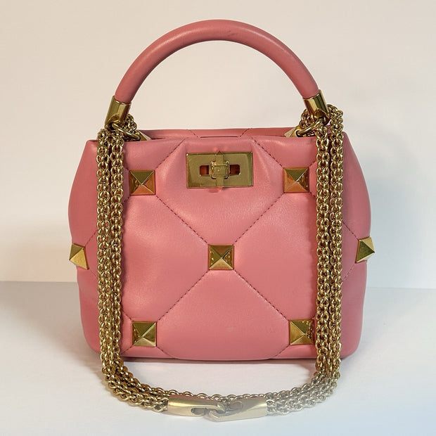 Valentino Garavani Rockstud kleine Umhängetasche Roman Stud Rosa & Gold
