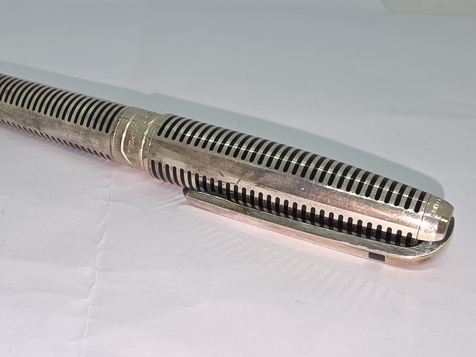 ST Dupont Olympio Laque De Chine Sterling Silver Large Ball Point 485100