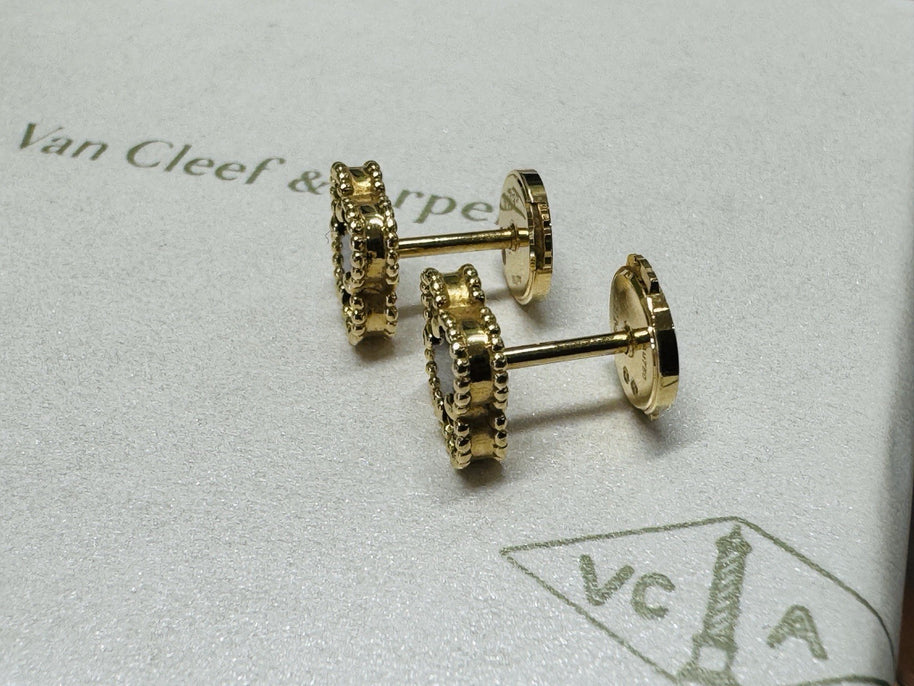 Van Cleef & Arpels Ohrstecker Sweet Alhambra 18 Karat Gelbgold Onyx VCARA44900