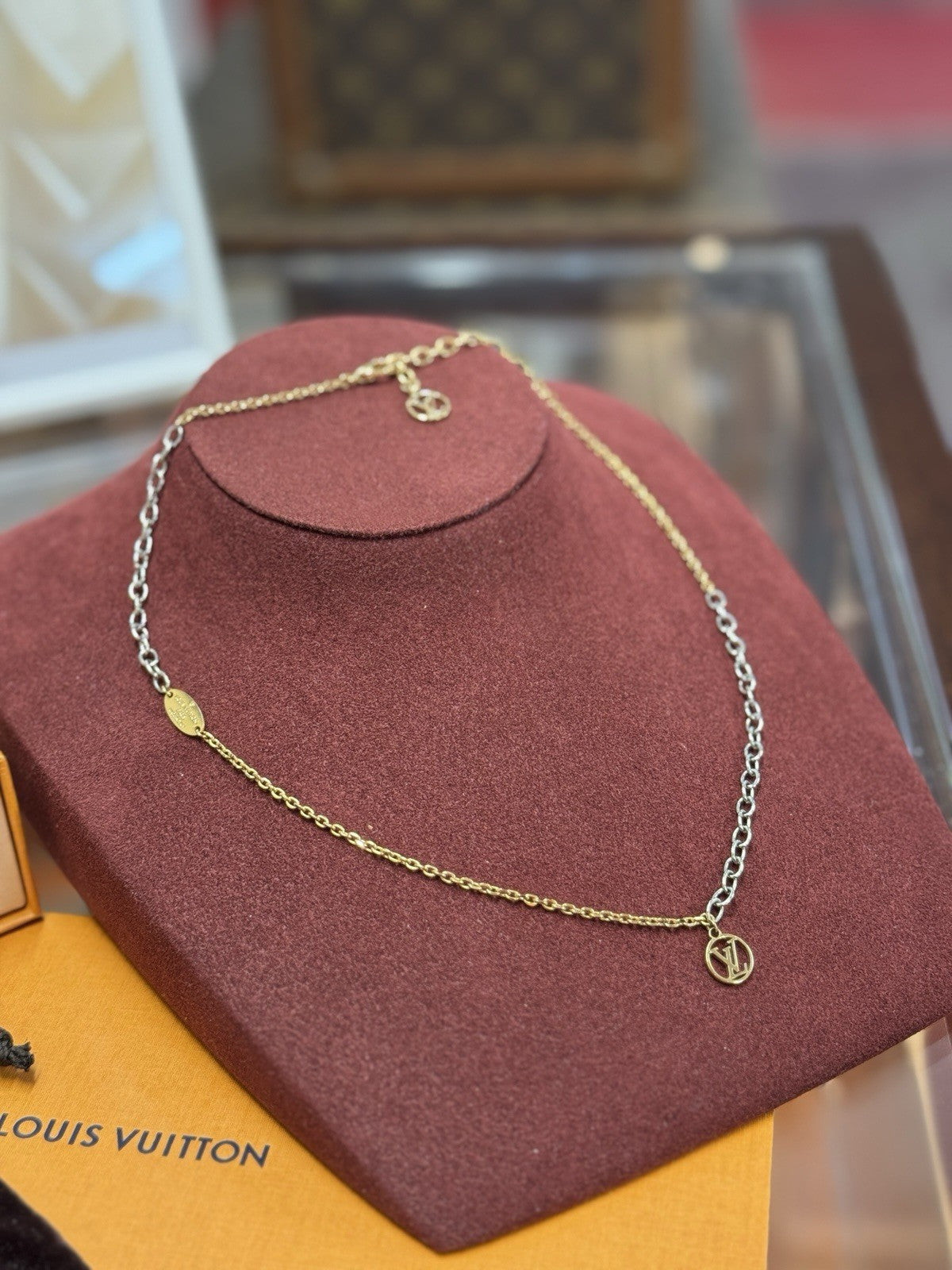 Louis Vuitton M68074 Logomania Bicolor Collier Halskette
