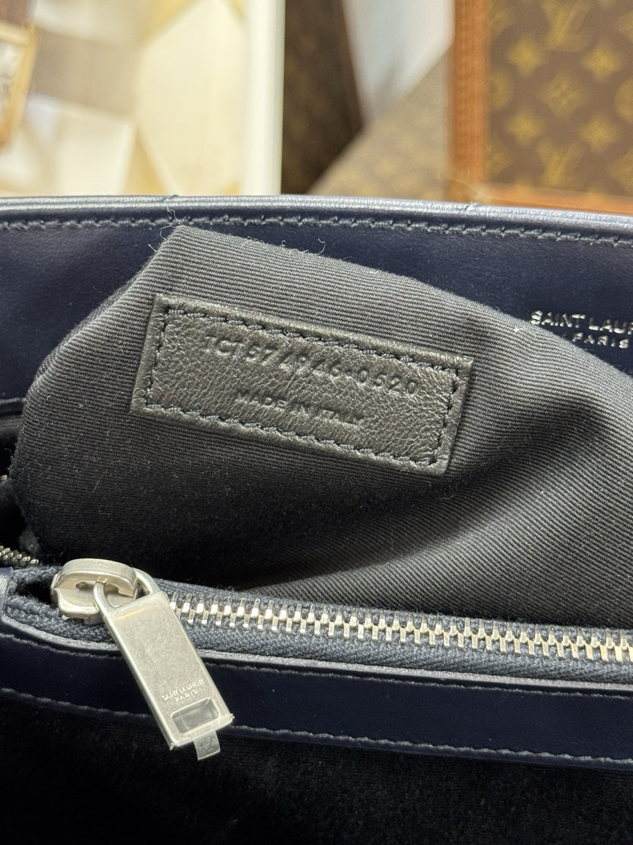 YSL Saint Laurent Loulou Medium Marine Blau Umhängetasche