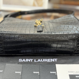 Saint Laurent Schultertasche Le 5 à 7 Hobo Bag Medium Schwarz Gold Leder