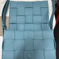 Bottega Veneta Cassette Intreccio Leder Linoleum Türkis Blau