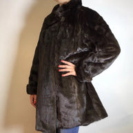 Schöne lange Nerzjacke, 3/4 Nerzmantel dunkelbraun vom Kürschner Gr. 38/40 Damen