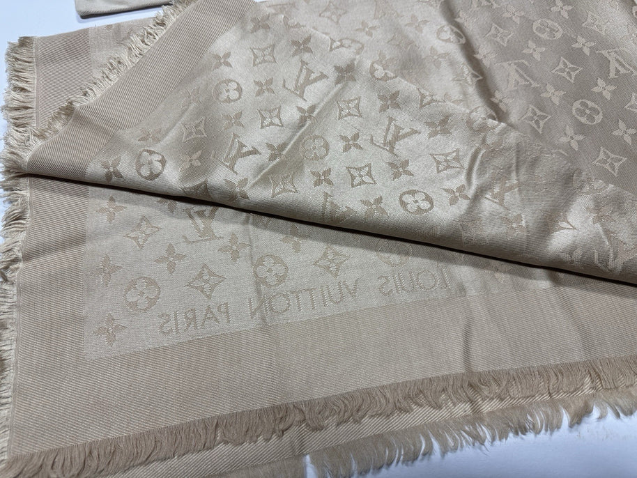 Louis Vuitton Monogram Seide Tuch/Schal 140cm Beige Creme Ivory M71360