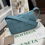 Bottega Veneta Cassette Intreccio Leder Linoleum Türkis Blau