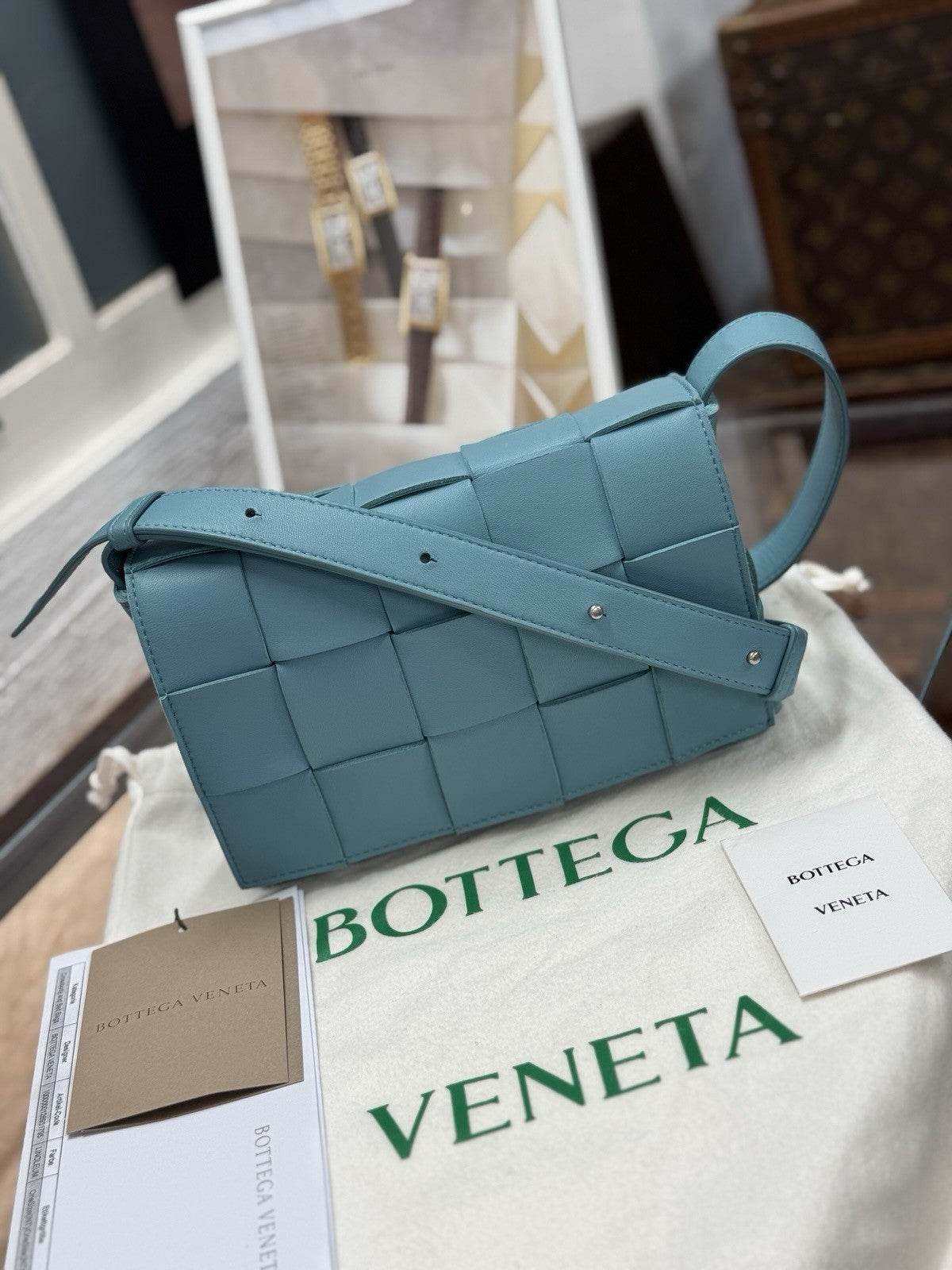 Bottega Veneta Cassette Intreccio Leder Linoleum Türkis Blau