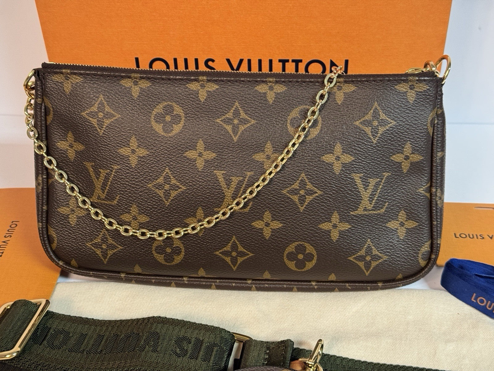 Louis Vuitton Multi Pochette aus 2023 mit Original Rechnung in Khaki Top Zustand