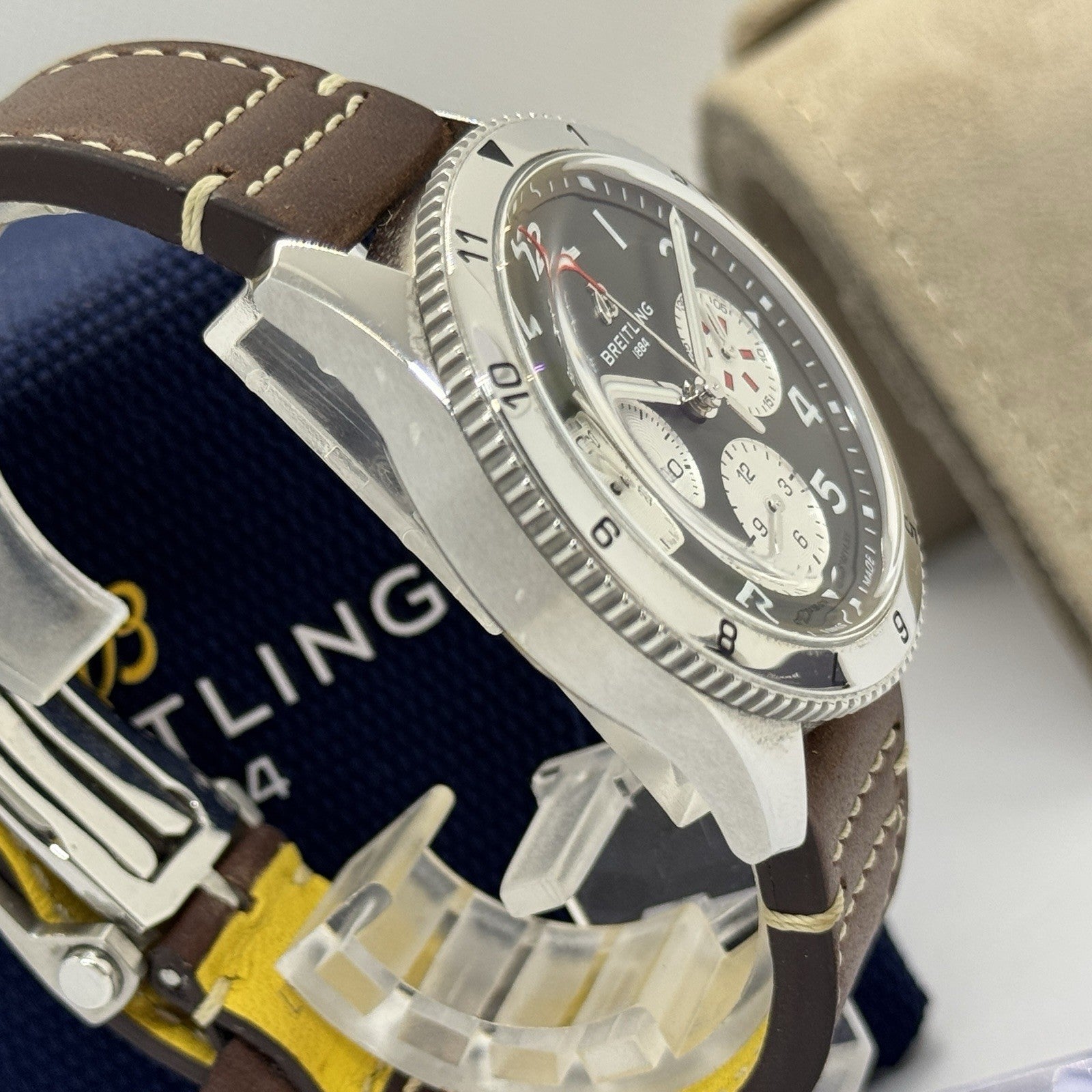 BREITLING CLASSIC AVI CHRONOGRAPH 42 CURTISS WARHAWK A233802A1L1X1