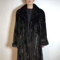 Wunderschöner Nerzmantel Original SAGA MINK Nerz schwarz Gr. 42/44 Damen