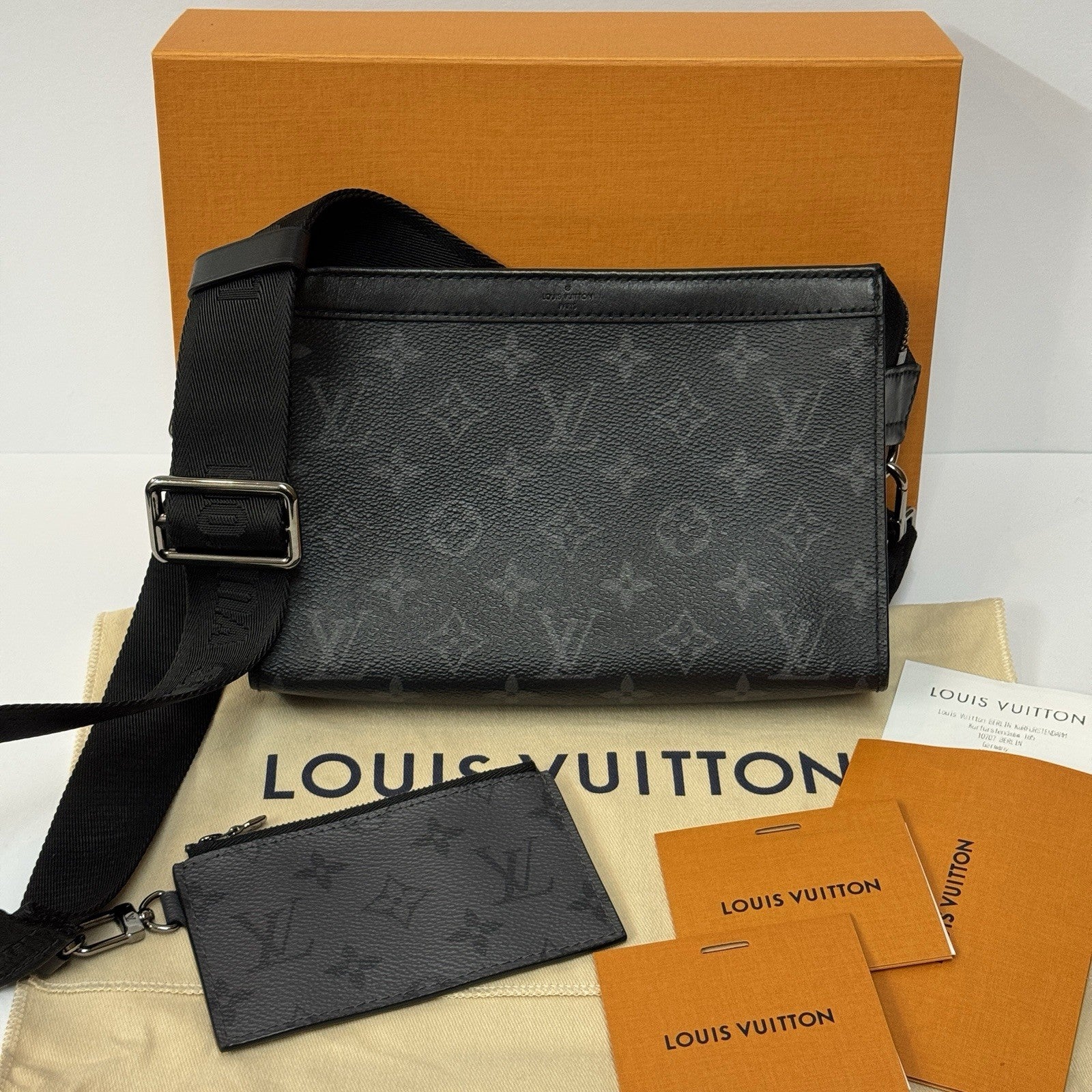 Louis Vuitton Gaston Wearable Geldbörse Umhängetasche M81124 Monogram Eclipse