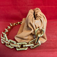 Bottega Veneta Pouch Gold Chain Kalbsleder Teak, Beige, Braun
