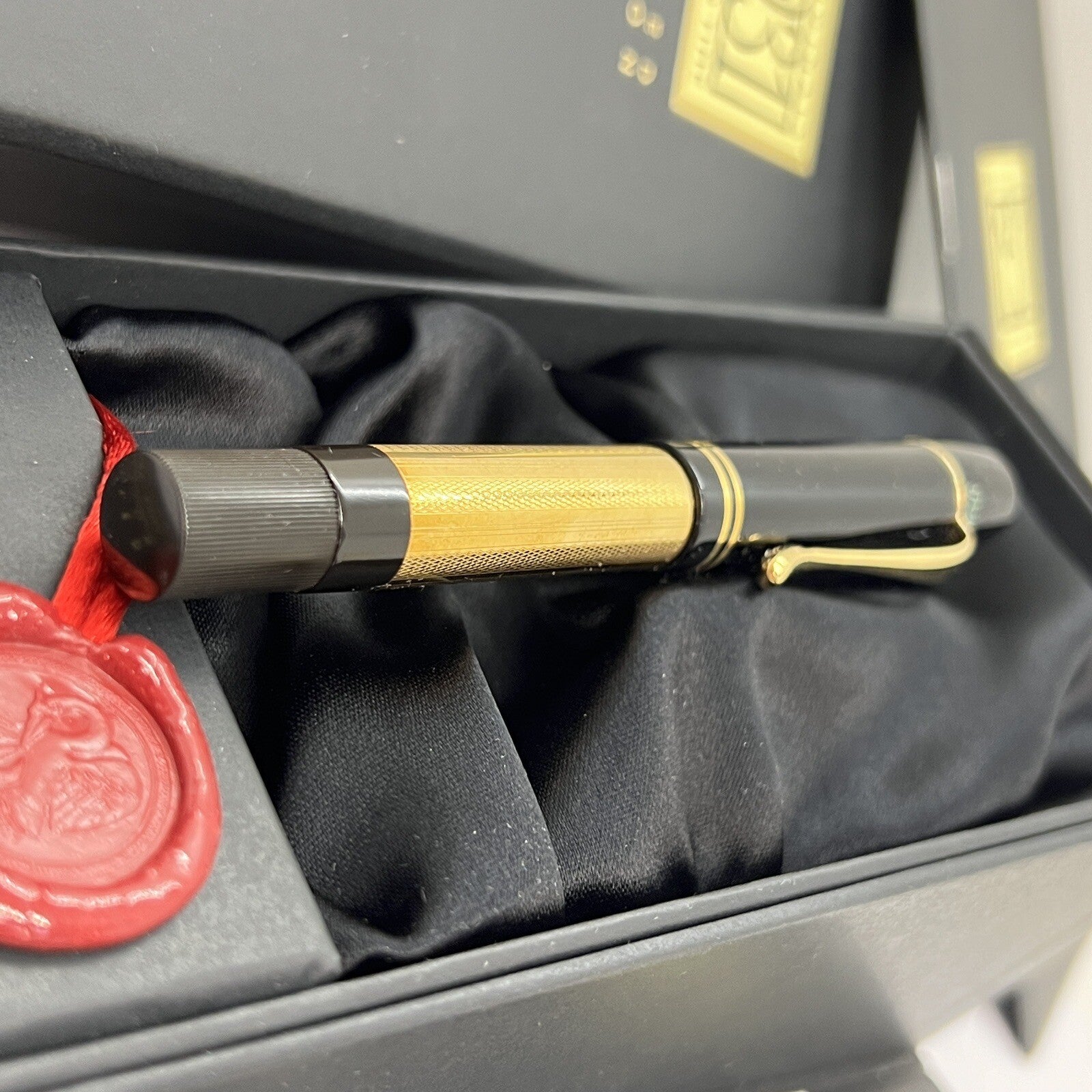 Pelikan 1931 LE 18K Gold 111 Kolben Füller B 18K Nib Limitiert 5000 FULL SET