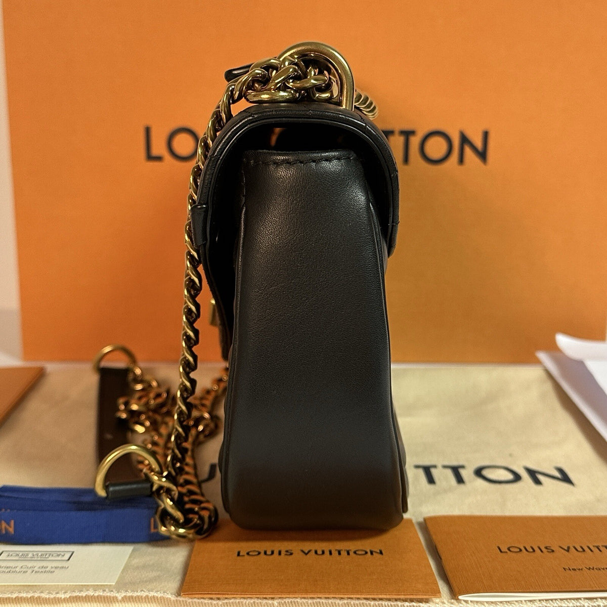 Louis Vuitton M51498 New Wave Chain Bag MM Schwarz Leder Umhängetasche