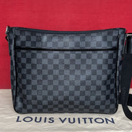 Louis Vuitton Daniel MM Messenger Bag Damier Ebene Herren Umhängetasche 2010