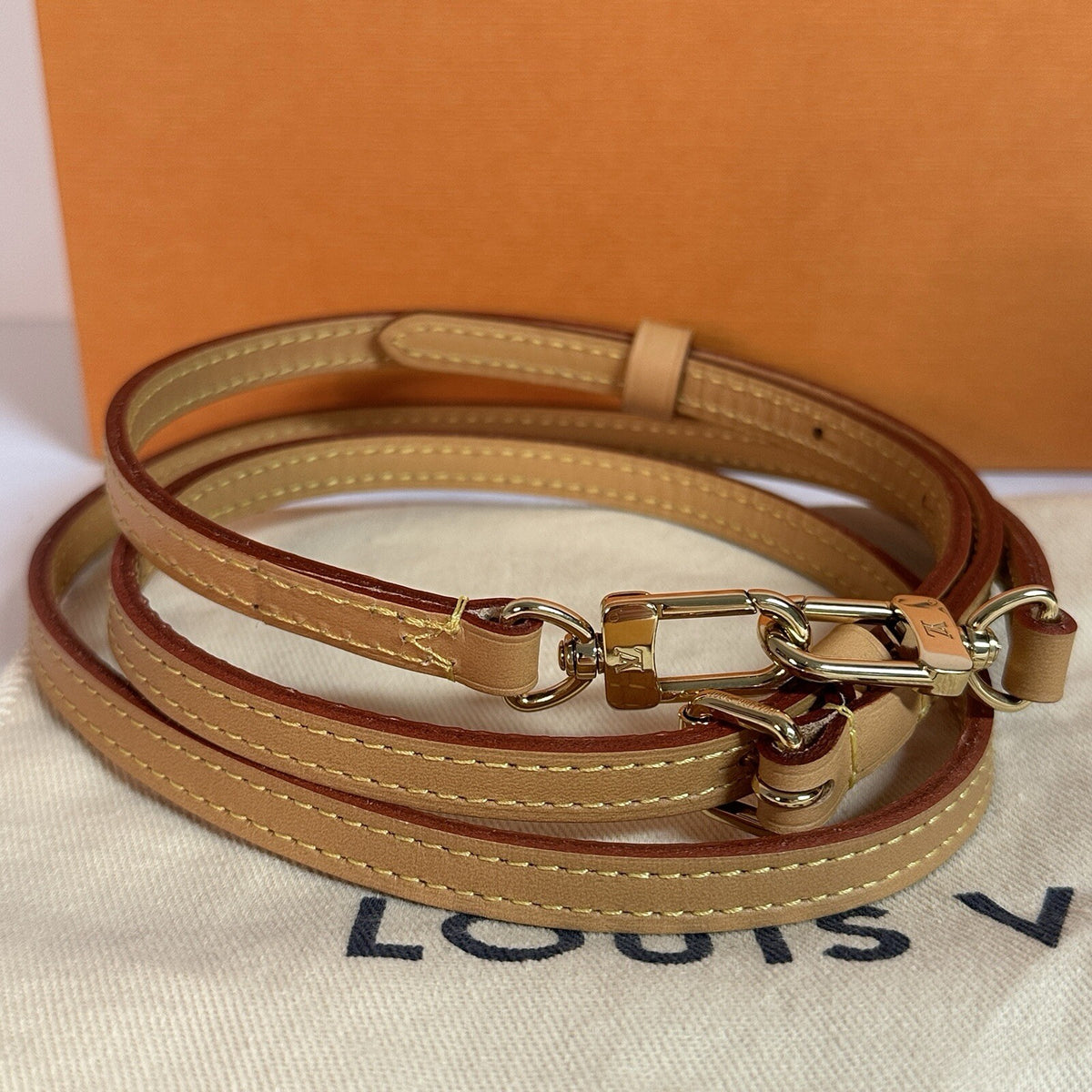 Louis Vuitton Mini Boîte Chapeau M44699 2way Monogram Umhängetasche