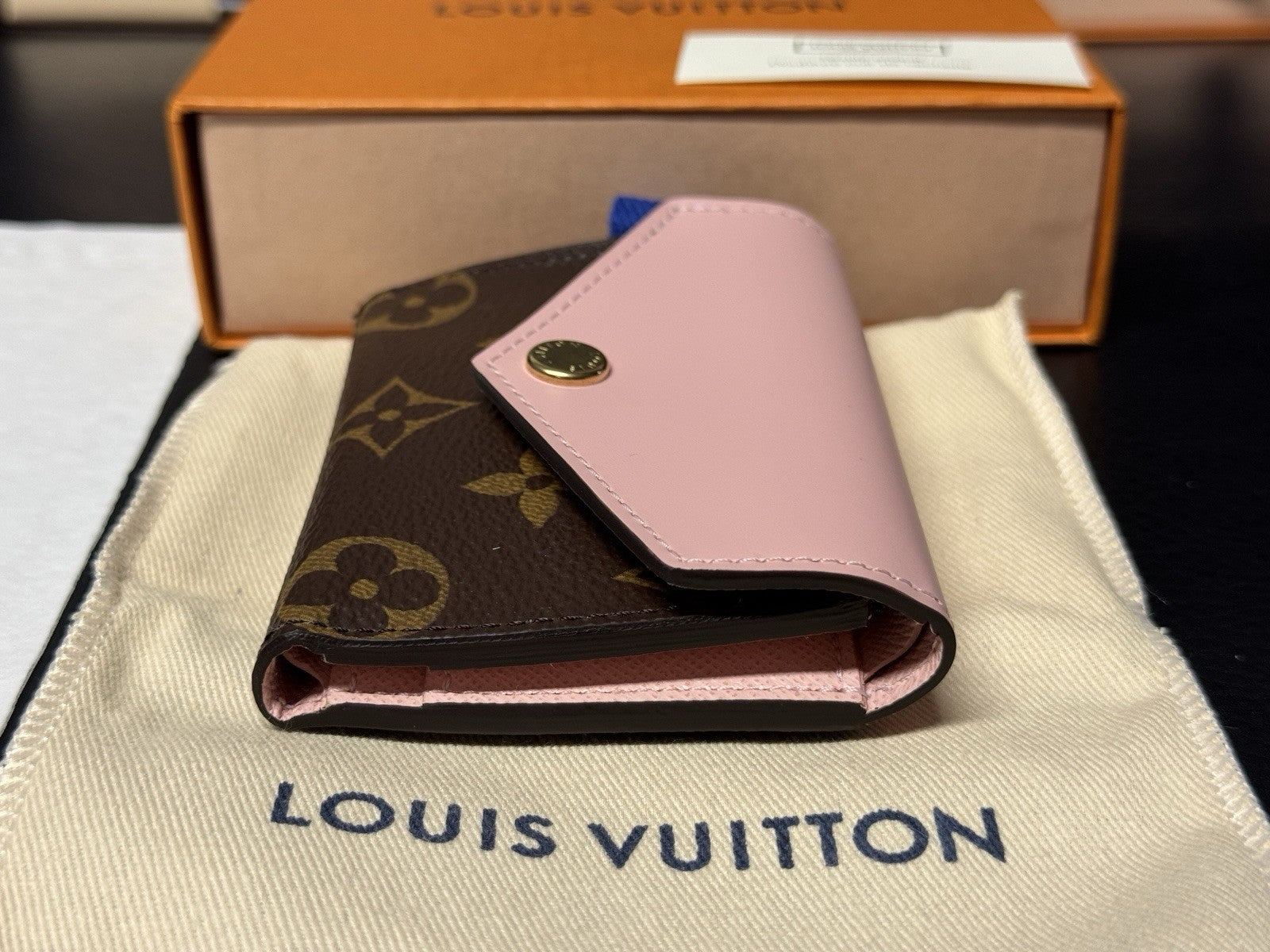 Louis Vuitton Zoé Geldbörse Portemonnaie Monogram & Rose Ballerine wie NEU