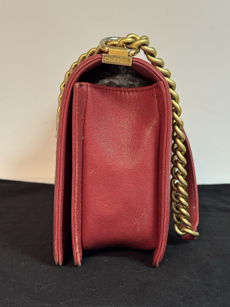 Chanel Boy Medium Flap Bag Caviar Burgunderrot & antique Gold Umhängetasche 2018