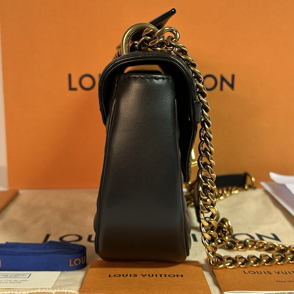 Louis Vuitton M51498 New Wave Chain Bag MM Schwarz Leder Umhängetasche