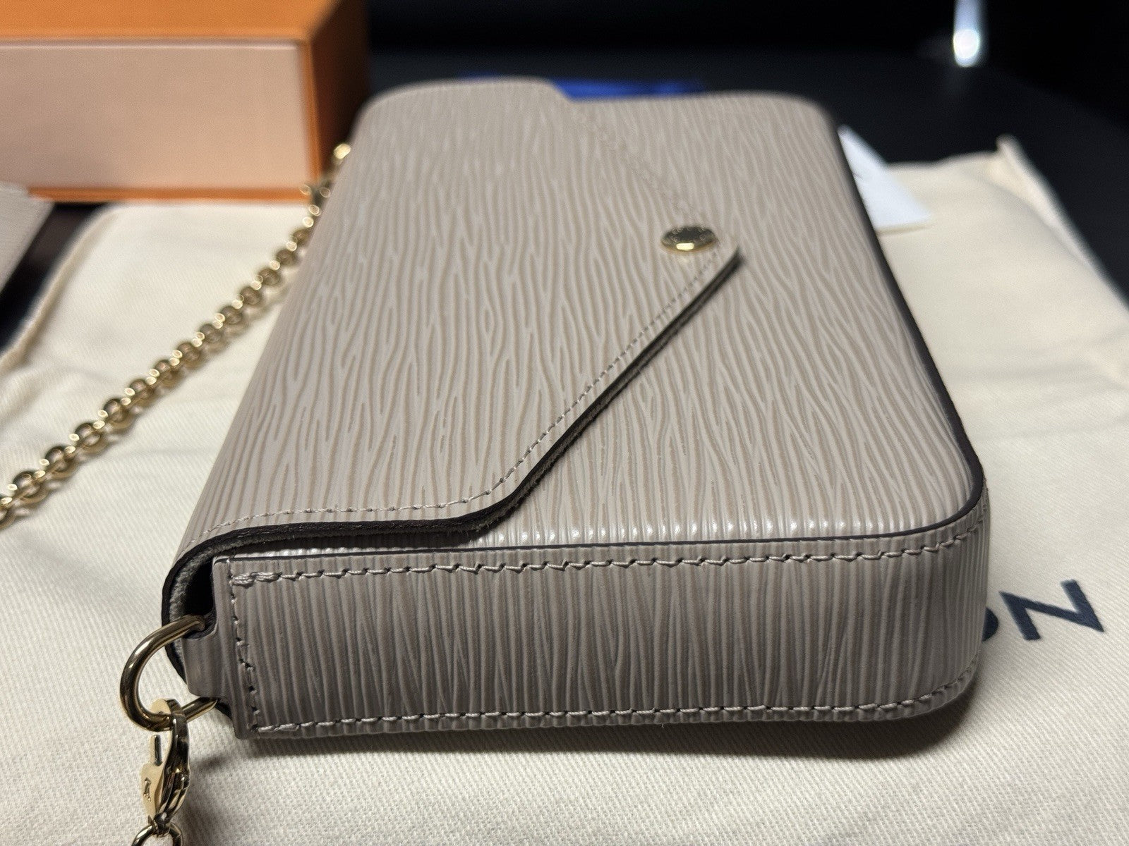 Louis Vuitton M68758 Pochette Felicie Epi Leder Beige Taupe Umhängetasche