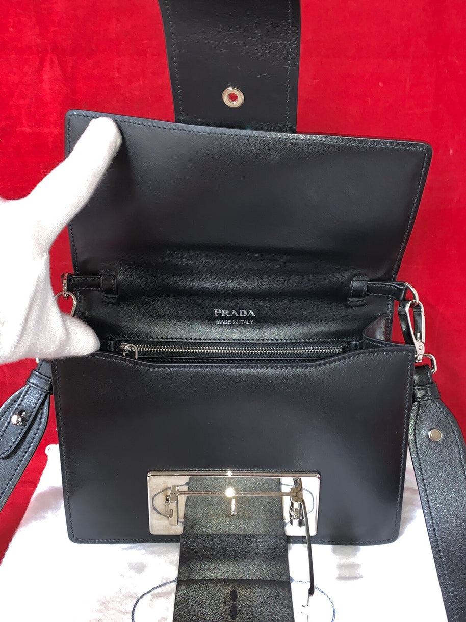Prada Ribbon Kleine Damen Umhängetasche Leder Schwarz Shoulder Bag Black Leather