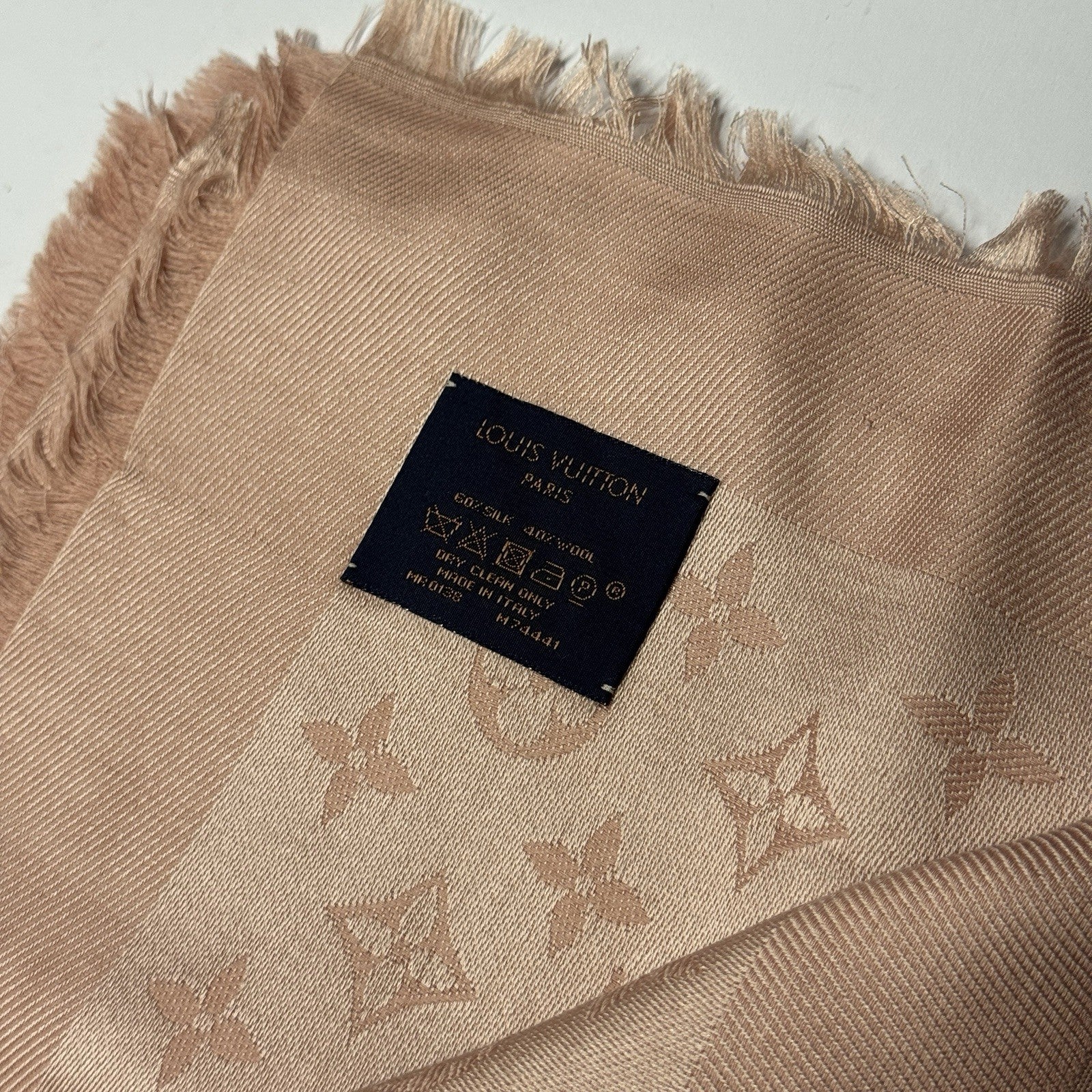 Louis Vuitton Monogram Seide Tuch/Schal 140cm Nude Rose Rosa M74441