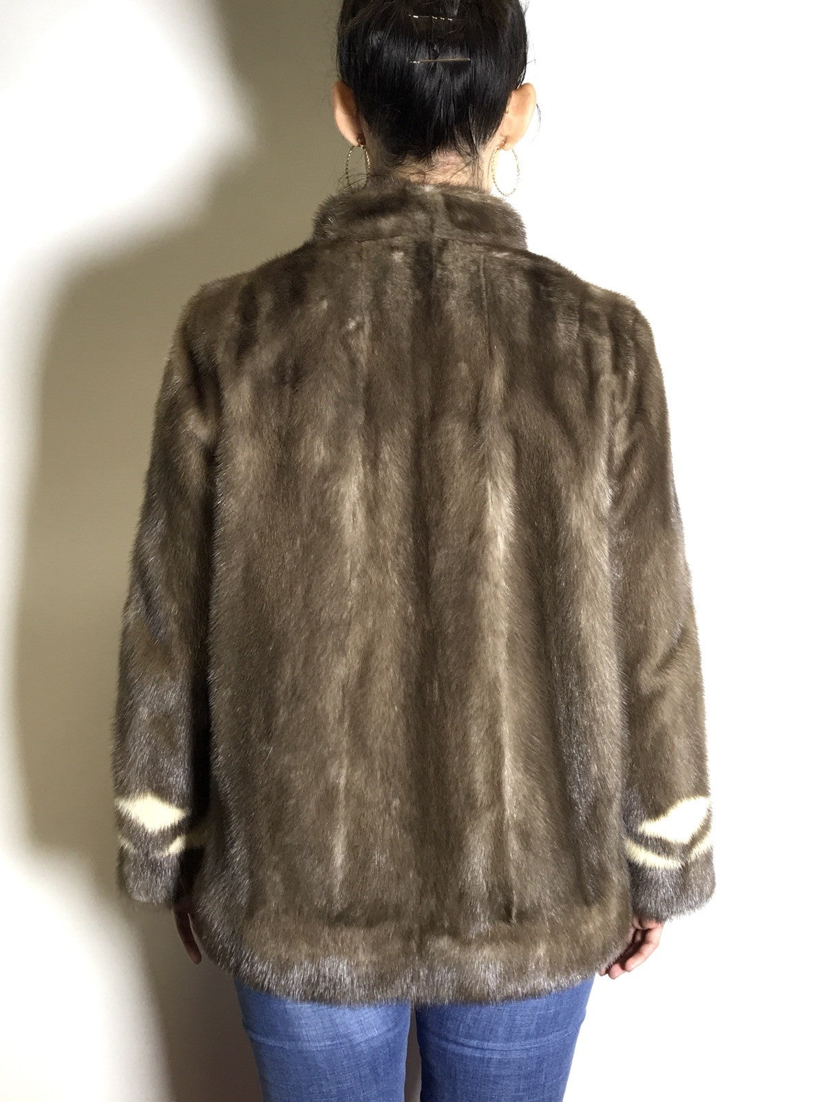 Ausgefallene Saphir Nerzjacke silbergrau, Canada Majestic Mink Gr. 34-36 Damen